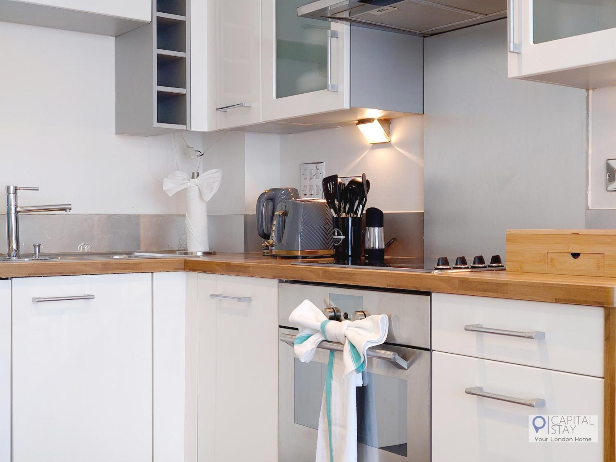 Excel - One Bed Apartment *